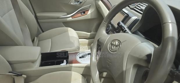 Toyota Premio 2011 White