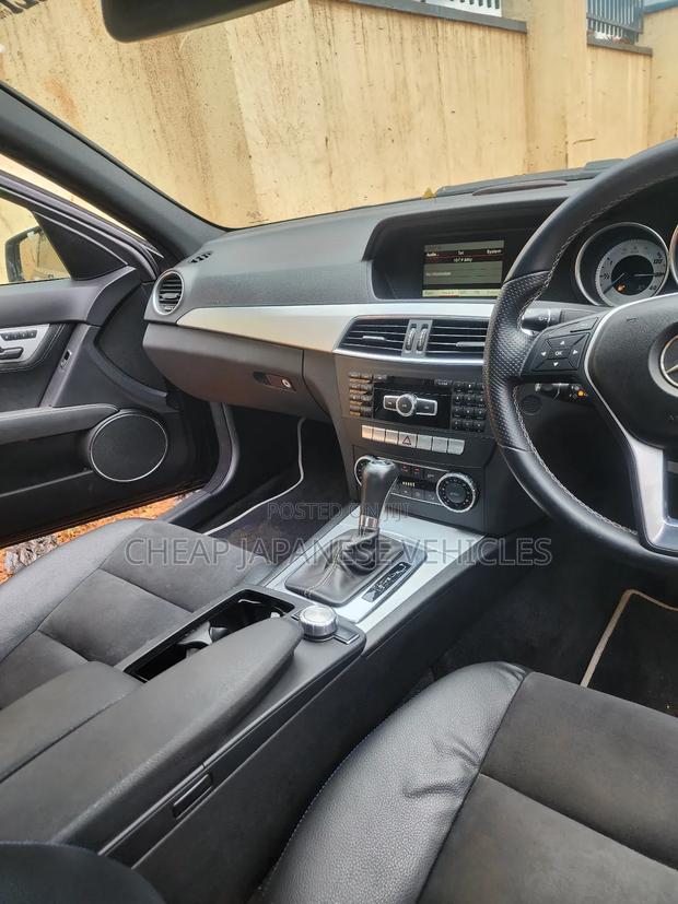 Mercedes-Benz C200 2013 Gray