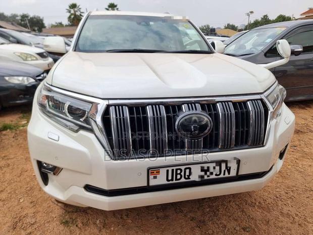 Toyota Land Cruiser Prado 2.7 2018 White