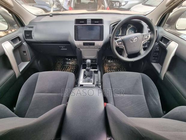 Toyota Land Cruiser Prado 2.7 2018 White
