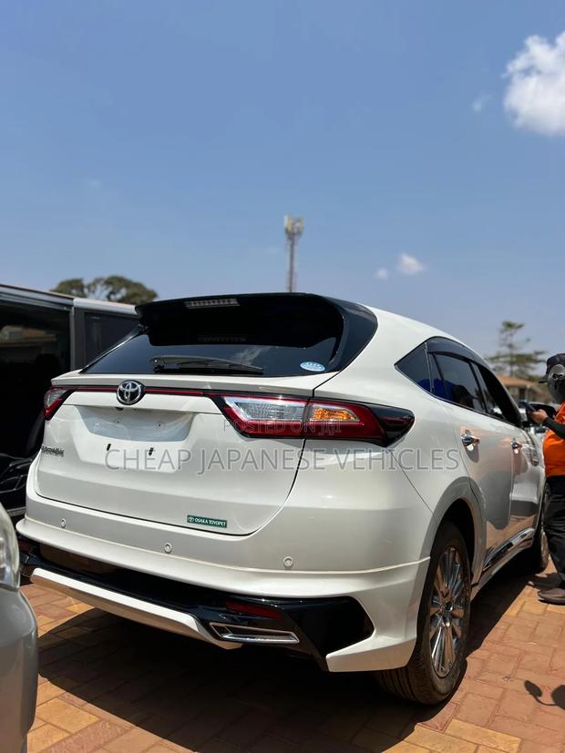 Toyota Harrier 2.0 Turbo 2019 Pearl