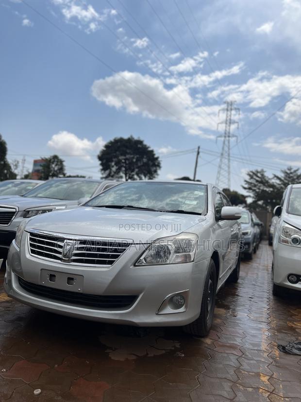 Toyota Premio 1.8 FWD 2011 Silver