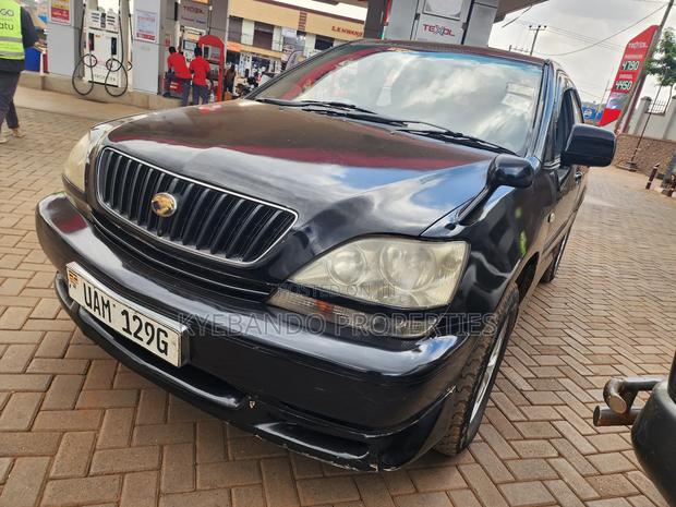 Toyota Harrier 3.0 V6 1999 Black