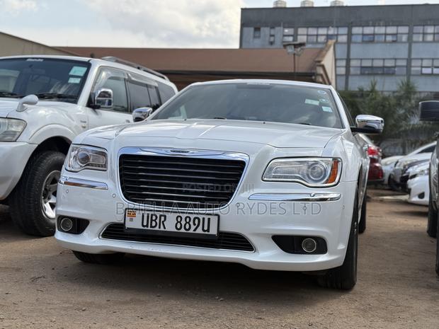 Chrysler 300C 2015 White