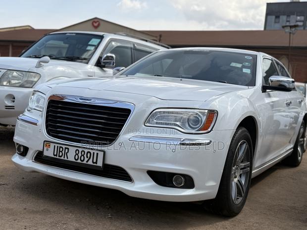Chrysler 300C 2015 White