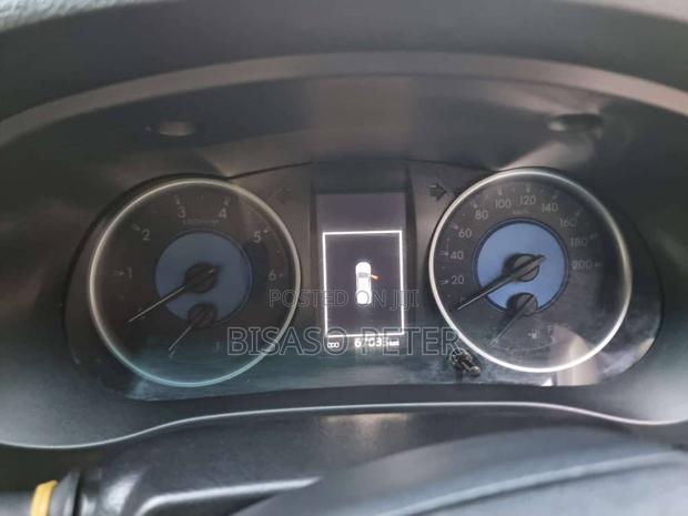 Toyota Hilux 2016 Black