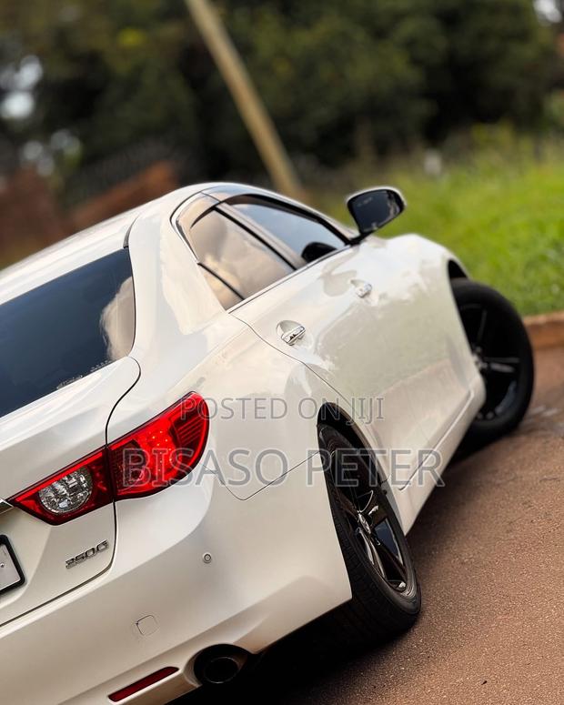Toyota Mark X 2.5 AWD 2010 White