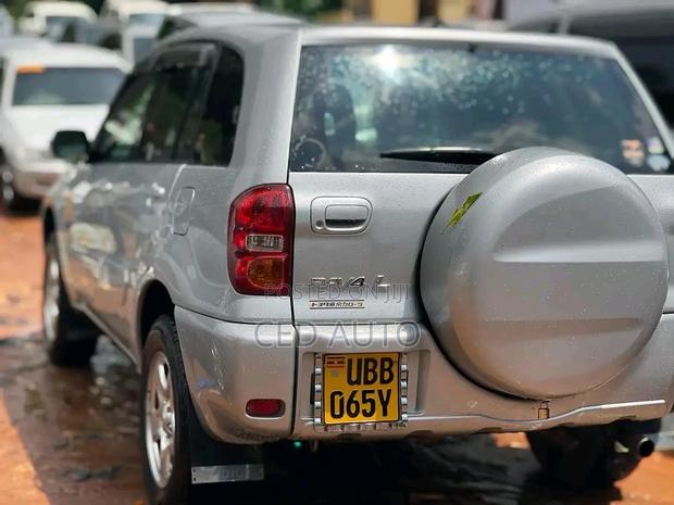 Toyota RAV4 Automatic 2003 Silver