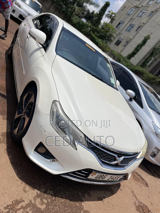 Toyota Mark X 2013 White