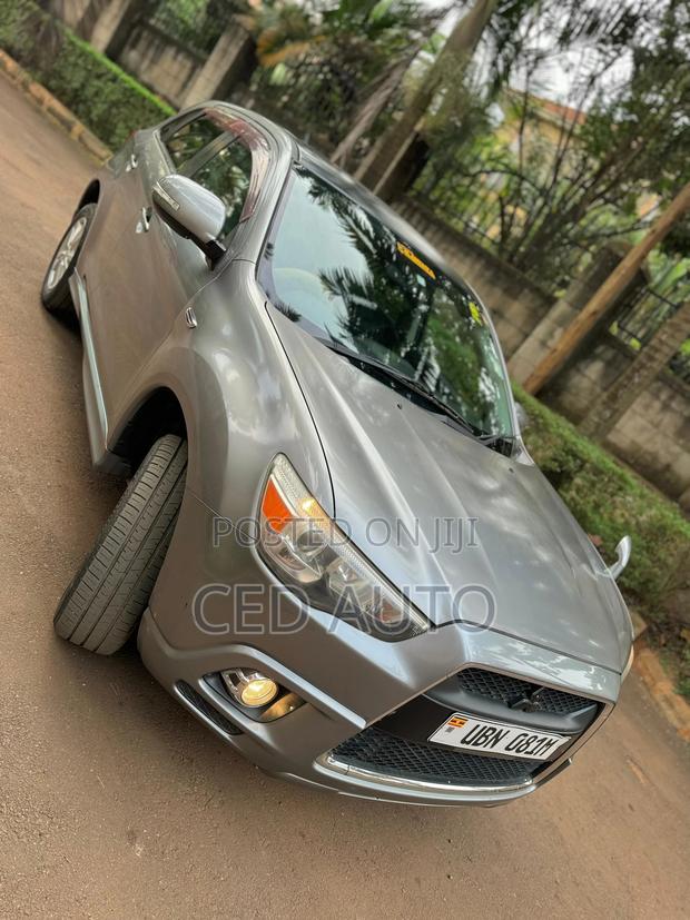 Mitsubishi RVR 2010 Silver