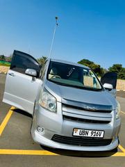 Toyota Noah 2009 Silver for sale