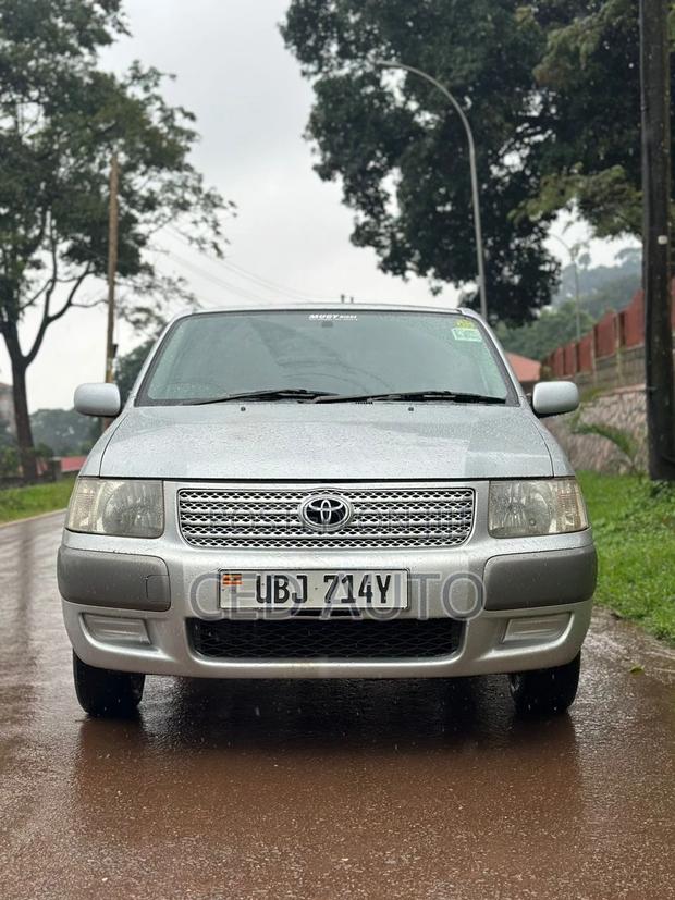 Toyota Probox 2006 Silver