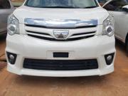 Toyota Noah 2.0 143hp AWD (8 Seater) 2012 White for sale