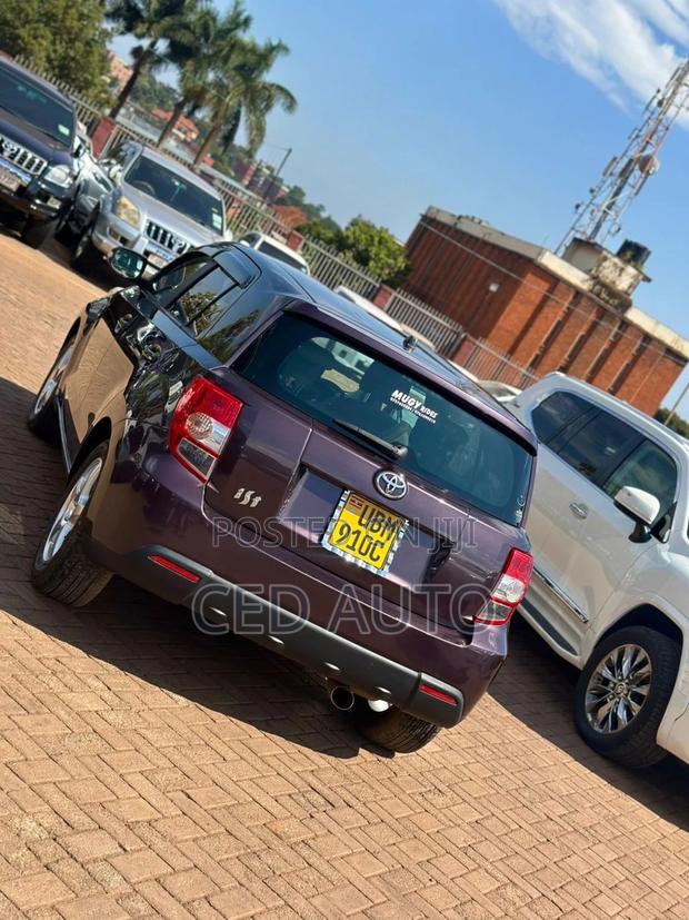 Toyota IST 2008 Brown