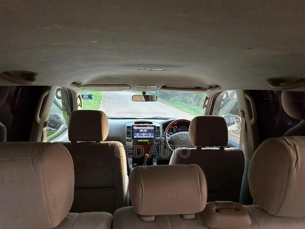Toyota Land Cruiser Prado 2006 White