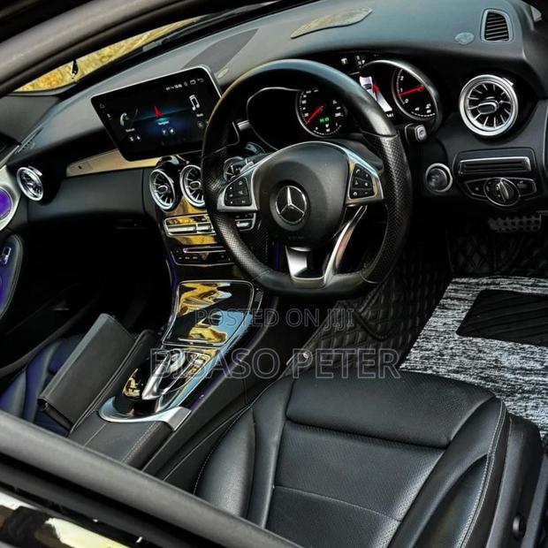 Mercedes-Benz C200 2017 Black