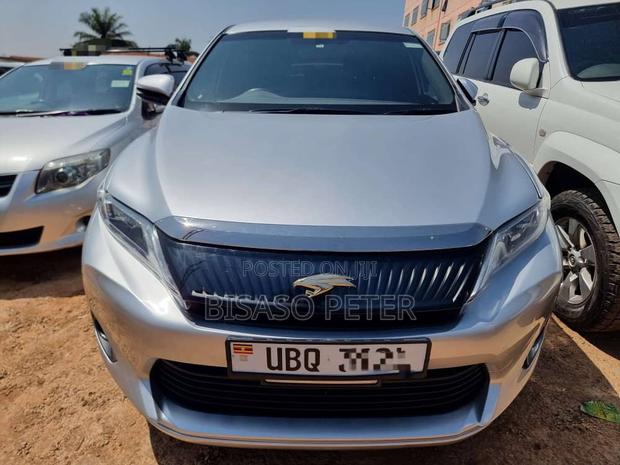 Toyota Harrier 2.0 2015 Silver