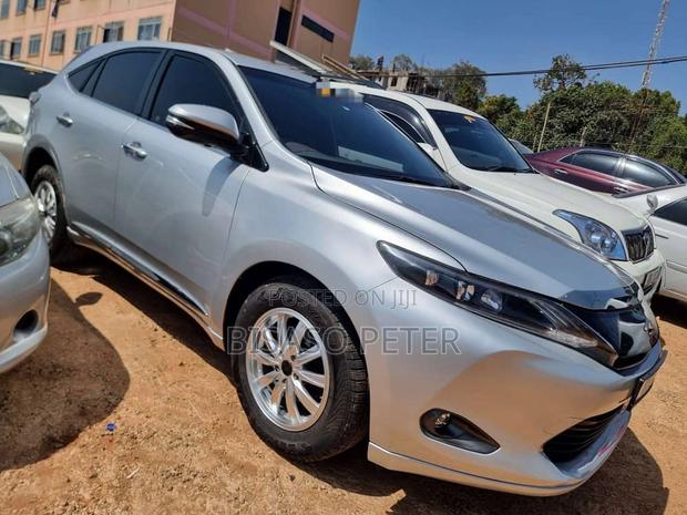 Toyota Harrier 2.0 2015 Silver