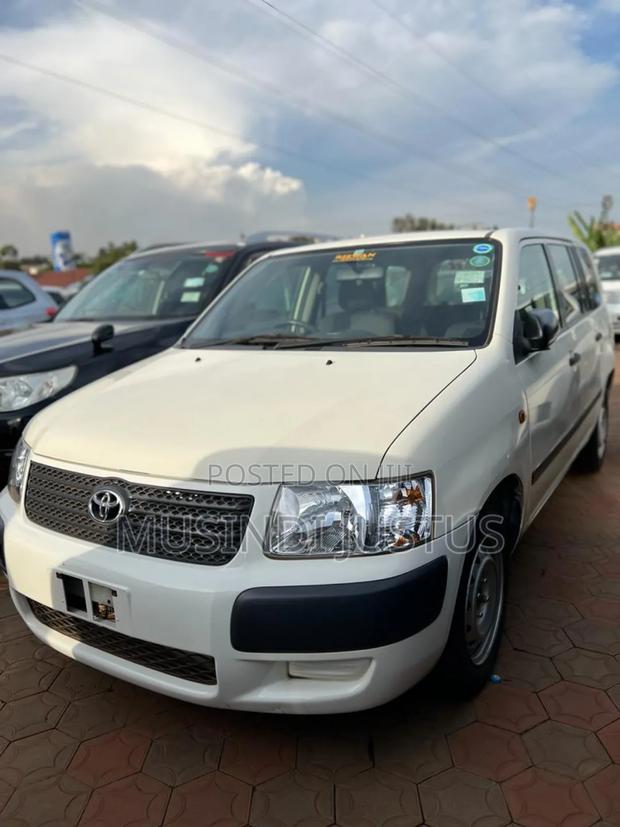 Toyota Probox 2013