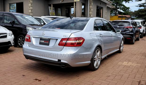 Mercedes-Benz E250 2011 Silver