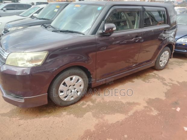 Toyota Corolla Rumion 2011 Black