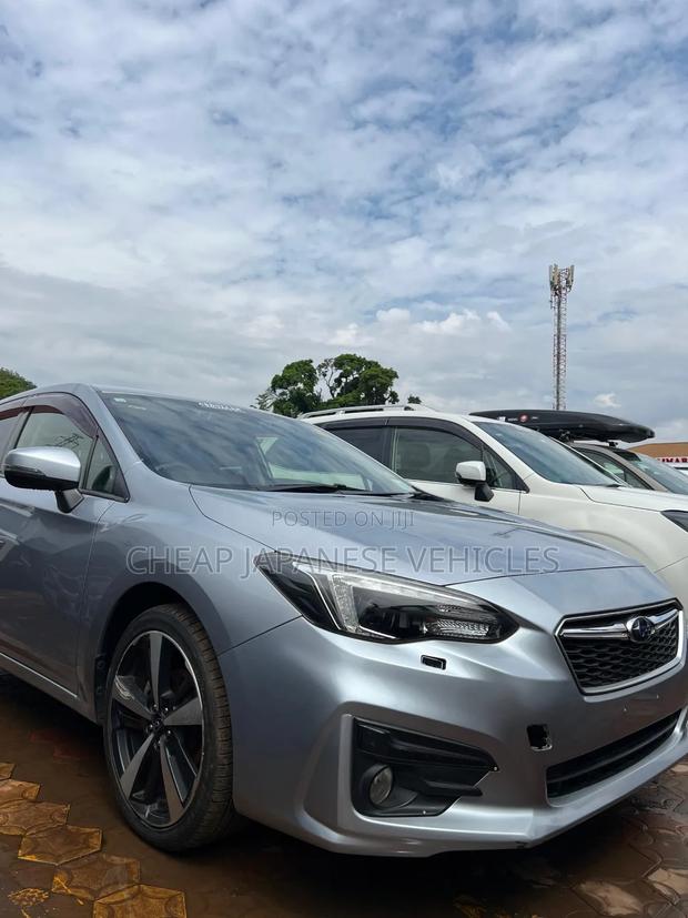 Subaru Impreza 2.0i Premium AWD Hatchback 2018 Silver