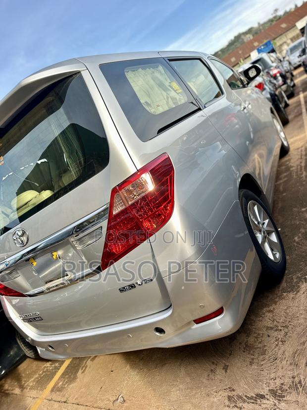 Toyota Alphard 2.4 Petrol AWD 2013 Silver