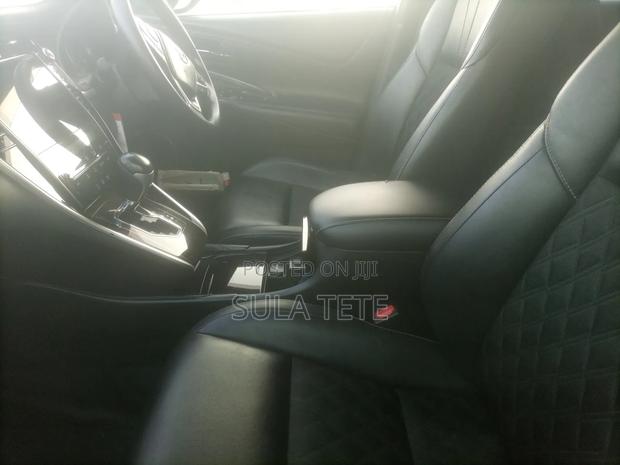 Toyota Harrier 2.4 2012 Black