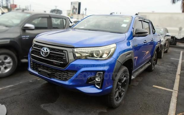 Toyota Hilux Revo Double Cab Petrol 2.7 RWD 2018 Blue