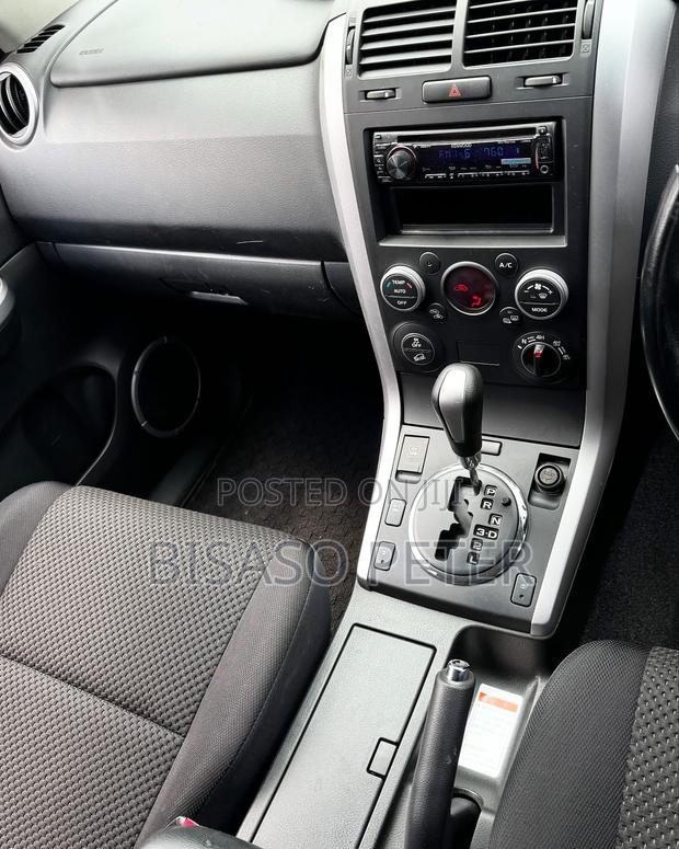 Suzuki Escudo 2012 Black