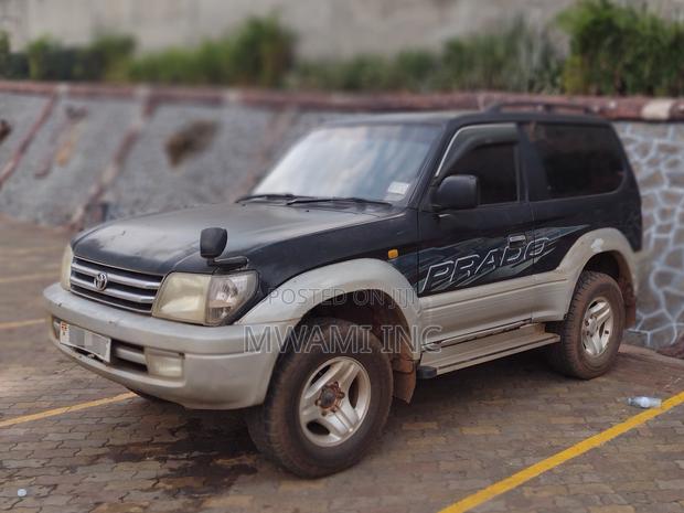 Toyota Land Cruiser Prado 2.7 16V 3dr 1997 Black