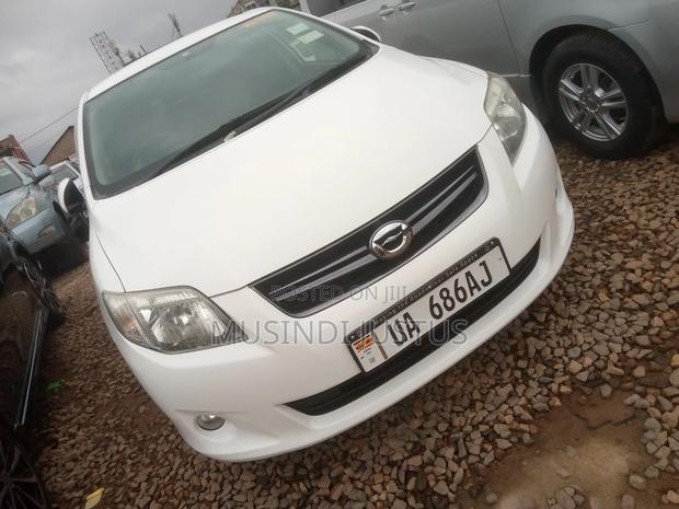 Toyota Corolla Fielder 2009 White
