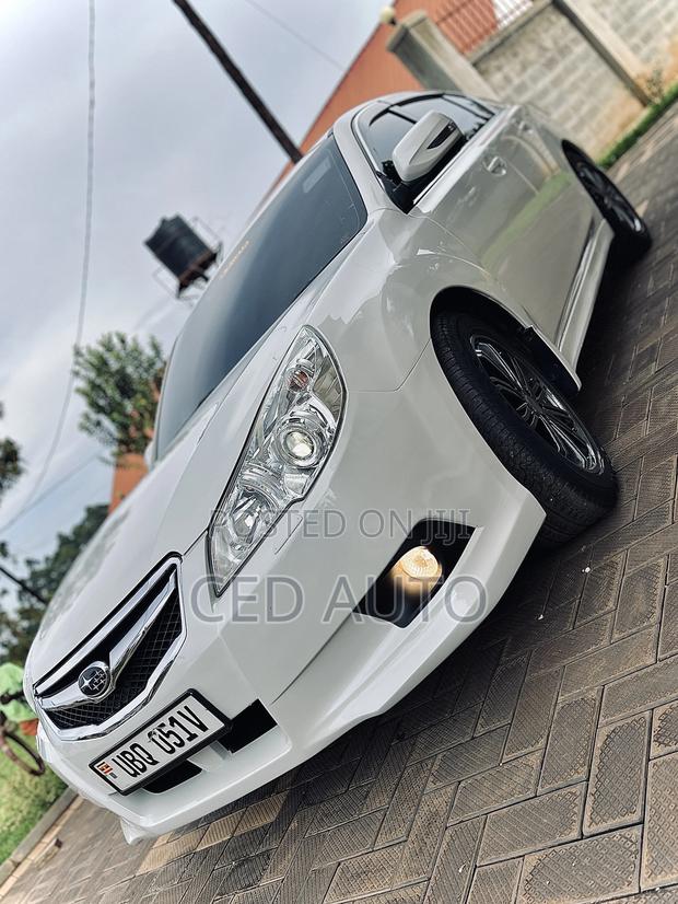 Subaru Legacy 2010 White