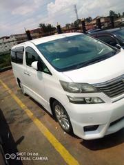 Toyota Vellfire 2011 White for sale