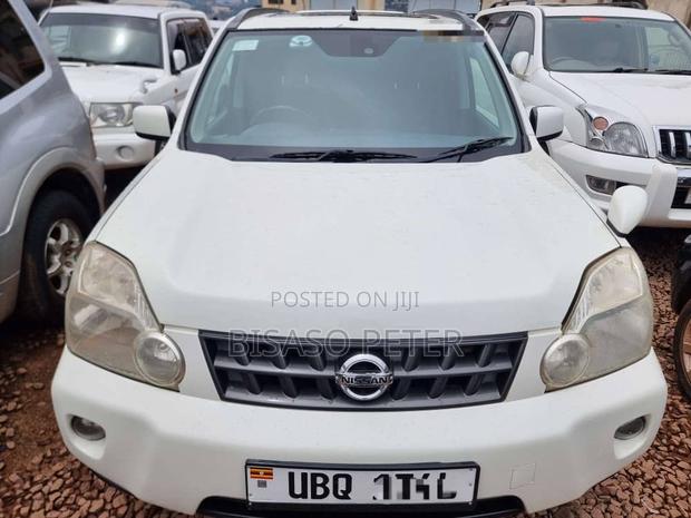 Nissan X-Trail 2009 White