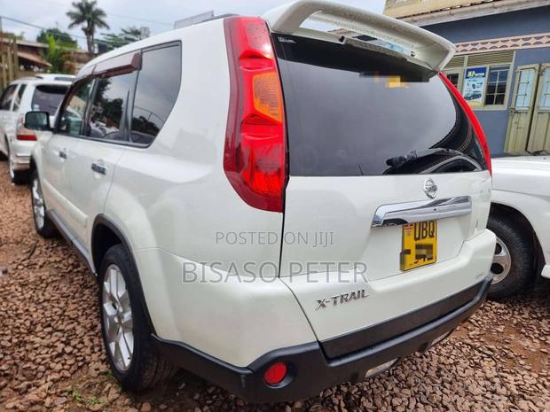 Nissan X-Trail 2009 White