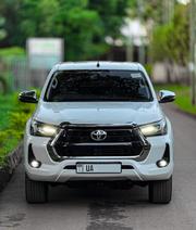 Toyota Hilux 2021 White for sale