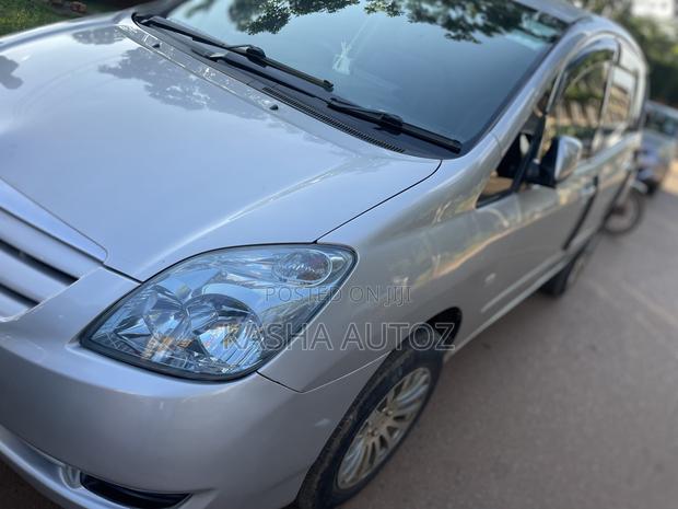 Toyota Corolla Spacio 2005 Silver
