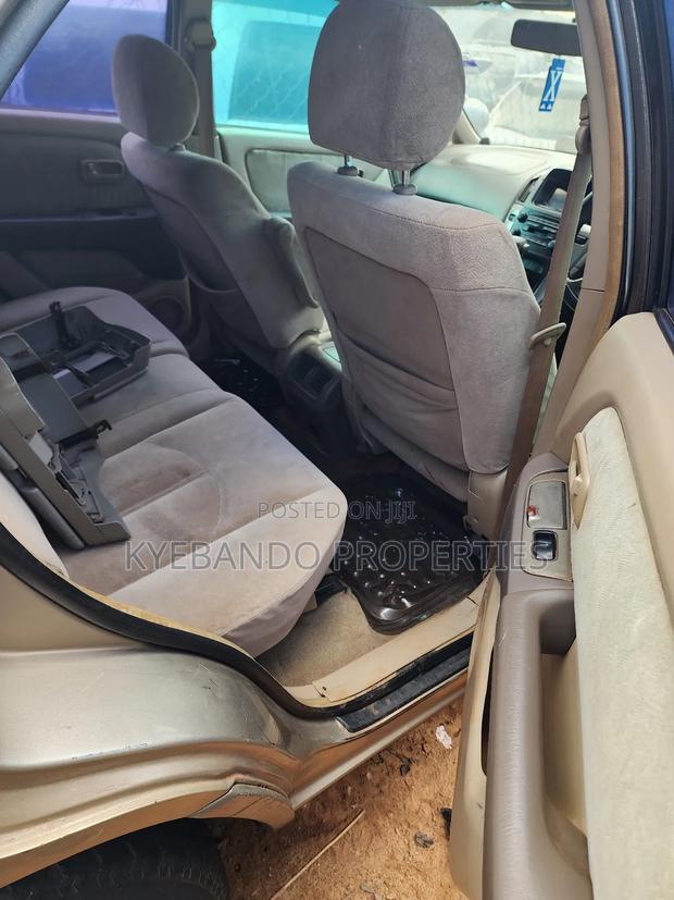 Toyota Harrier 3.0 V6 1999 Gold