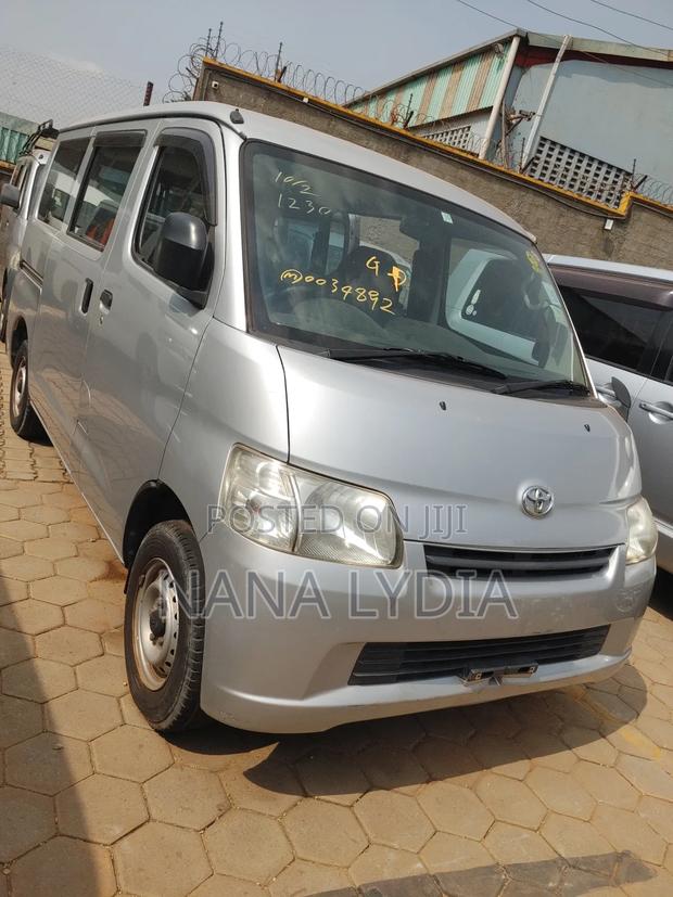 Toyota TownAce 2011 Silver