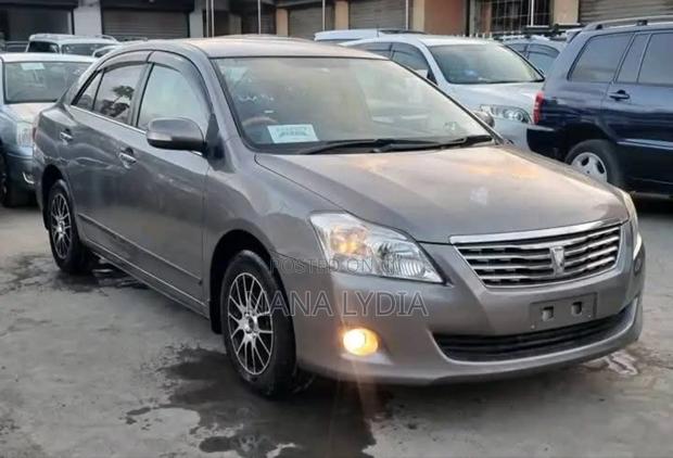 Toyota Premio 2010 Brown