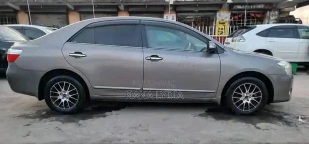 Toyota Premio 2010 Brown