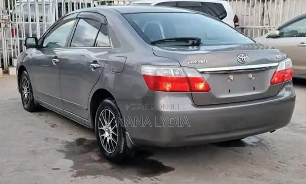 Toyota Premio 2010 Brown