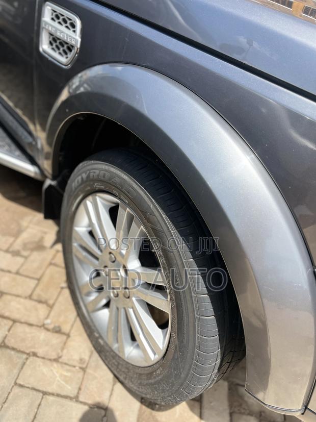 Land Rover Discovery 2015 Black