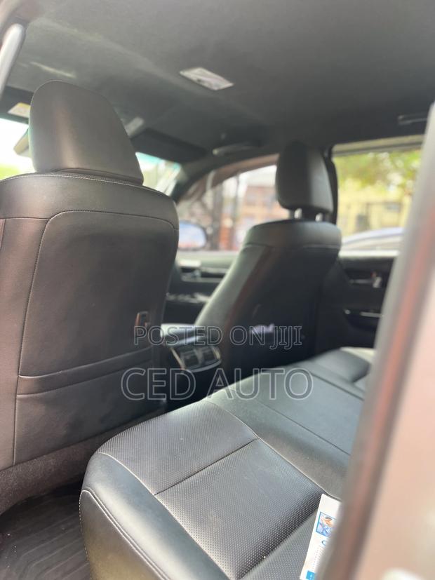 Toyota Hilux 2019 Silver