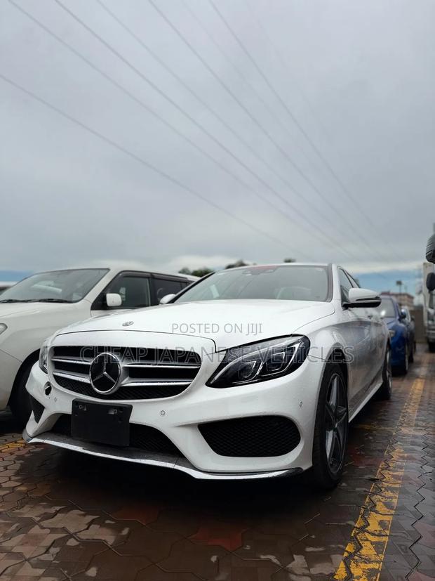Mercedes-Benz C200 2017 White