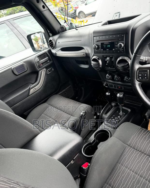Jeep Grand Cherokee 2012 Black