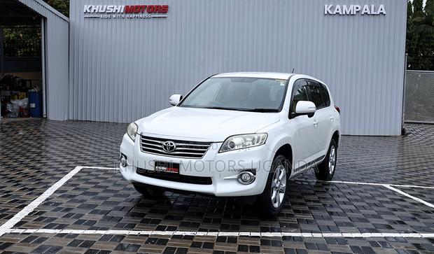 Toyota Vanguard 2012 Pearl