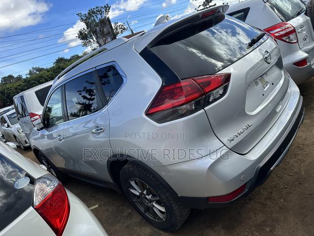 Nissan X-Trail 2.0 Petrol FWD 2018 Silver