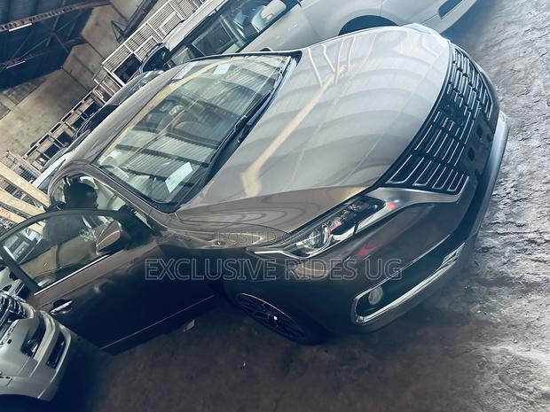 Toyota Premio 1.8 AWD 2017 Gray
